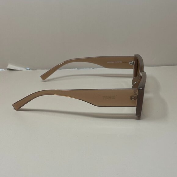 Minue | Bennet Sunglasses in Peanut - Picture 3 of 7